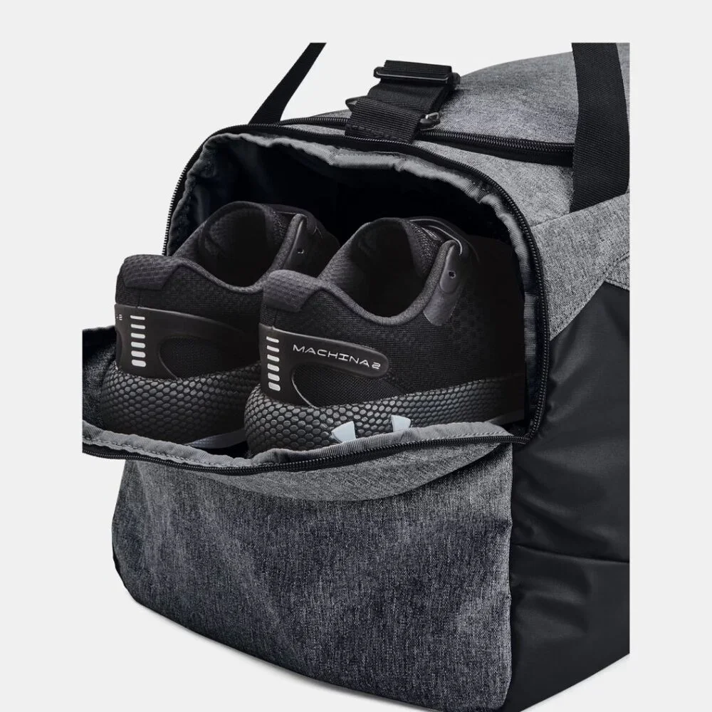 UNDER ARMOUR UNDENIABLE 5.0 GRAY/BLACK LIGHTWEIGHT WATER RESISTANCE EXTRA SMALL